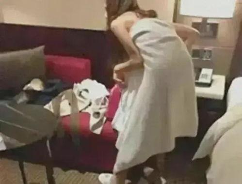 美国女的吃瓜视频,揭秘日常生活中的趣味瞬间