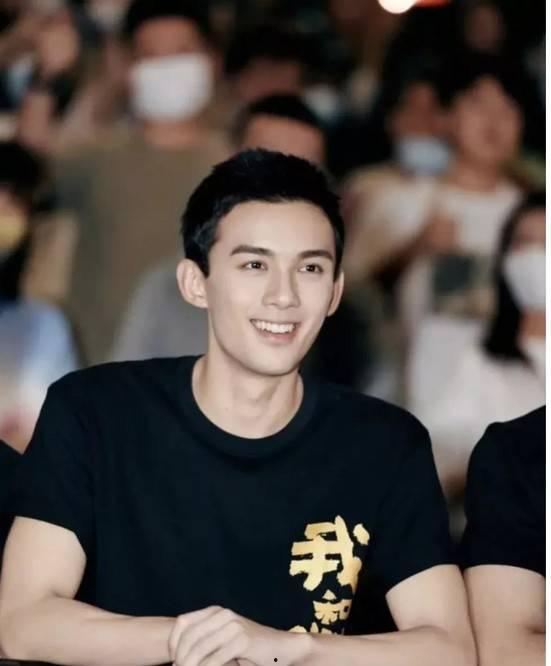 娱乐吃瓜吴磊视频,揭秘娱乐圈幕后故事  第3张