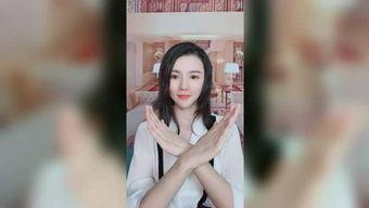 杭州吃瓜小姐姐视频,揭秘网络红人的魅力瞬间